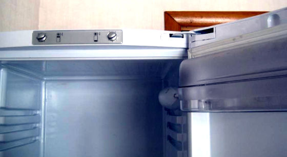 Перевесить двери холодильника в Ступино | Вызов мастера по холодильникам на дом
